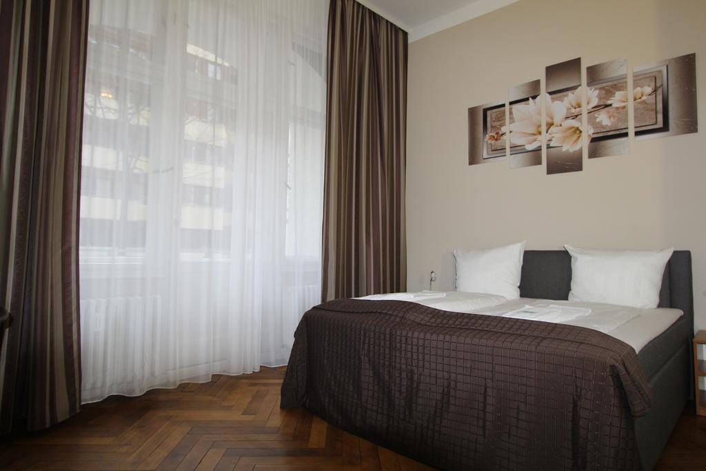 Hotel Elegia Am Kurfuerstendamm Berlin Rum bild