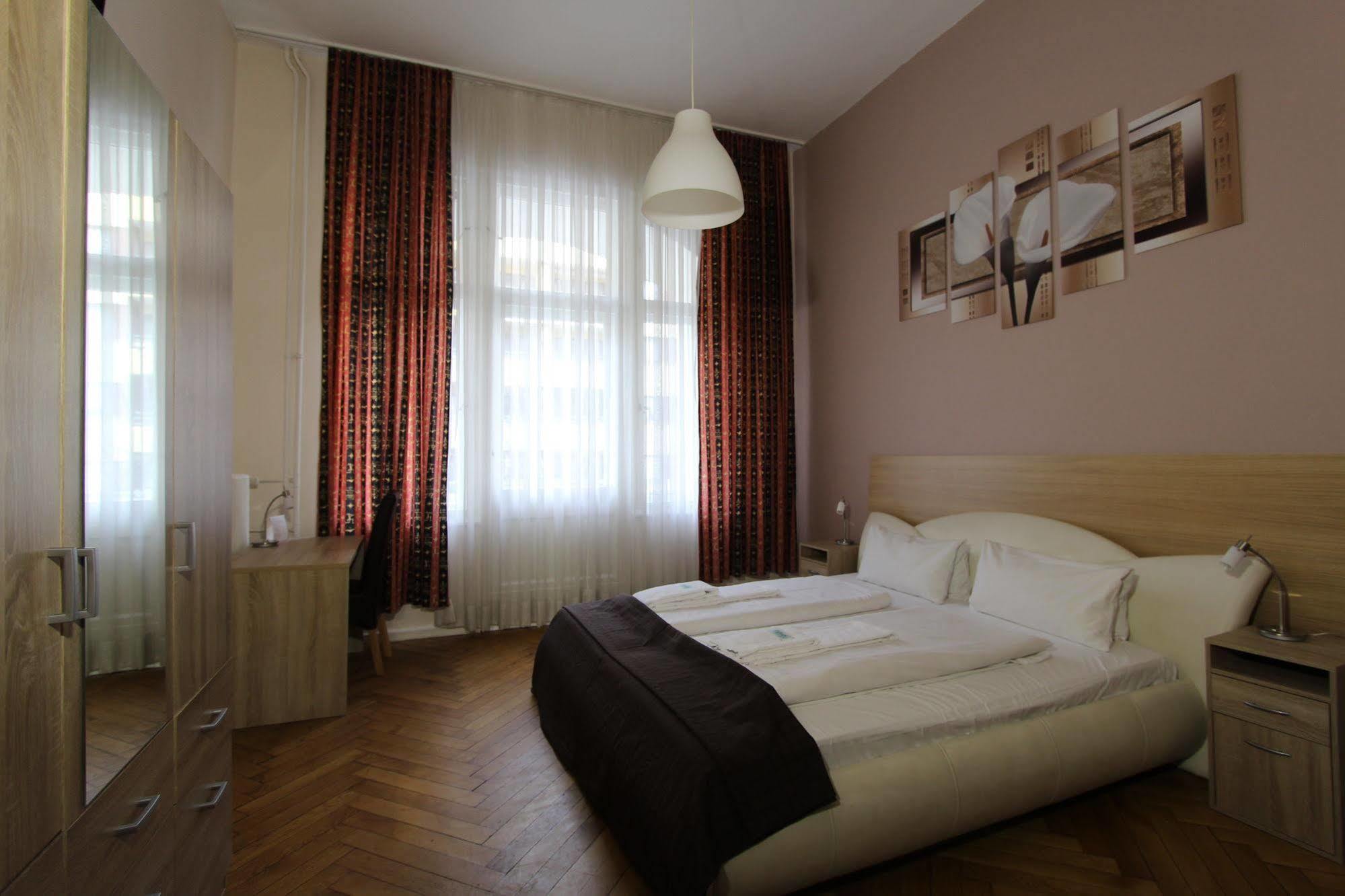 Hotel Elegia Am Kurfuerstendamm Berlin Exteriör bild